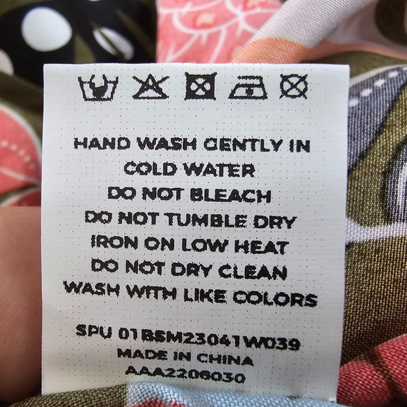 Bloomchic Blouse Women's 2X Multi Color 3/4 Sleeve V Neck Tropical Print NWT - Picture 9 of 10